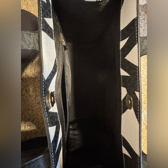 Michael Kors Black and White Logo Tote - Picture 5 of 5